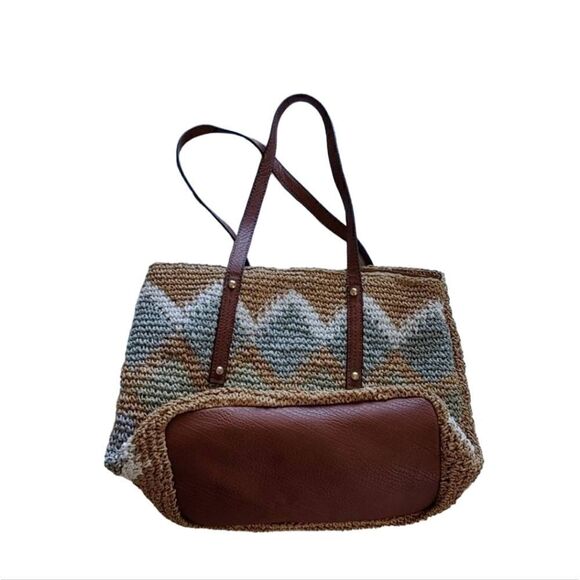 A New Approach Boho Style Woven Paper Material Purse w/ Chevron Design - Picture 1 of 9